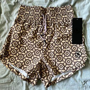 (NWT) Backcountry 3.5in River Short